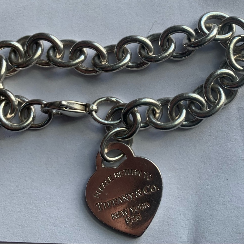 Tiffany & Co RTT heart charm bracelet